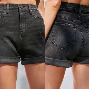 UO Black Mom High Rise Shorts